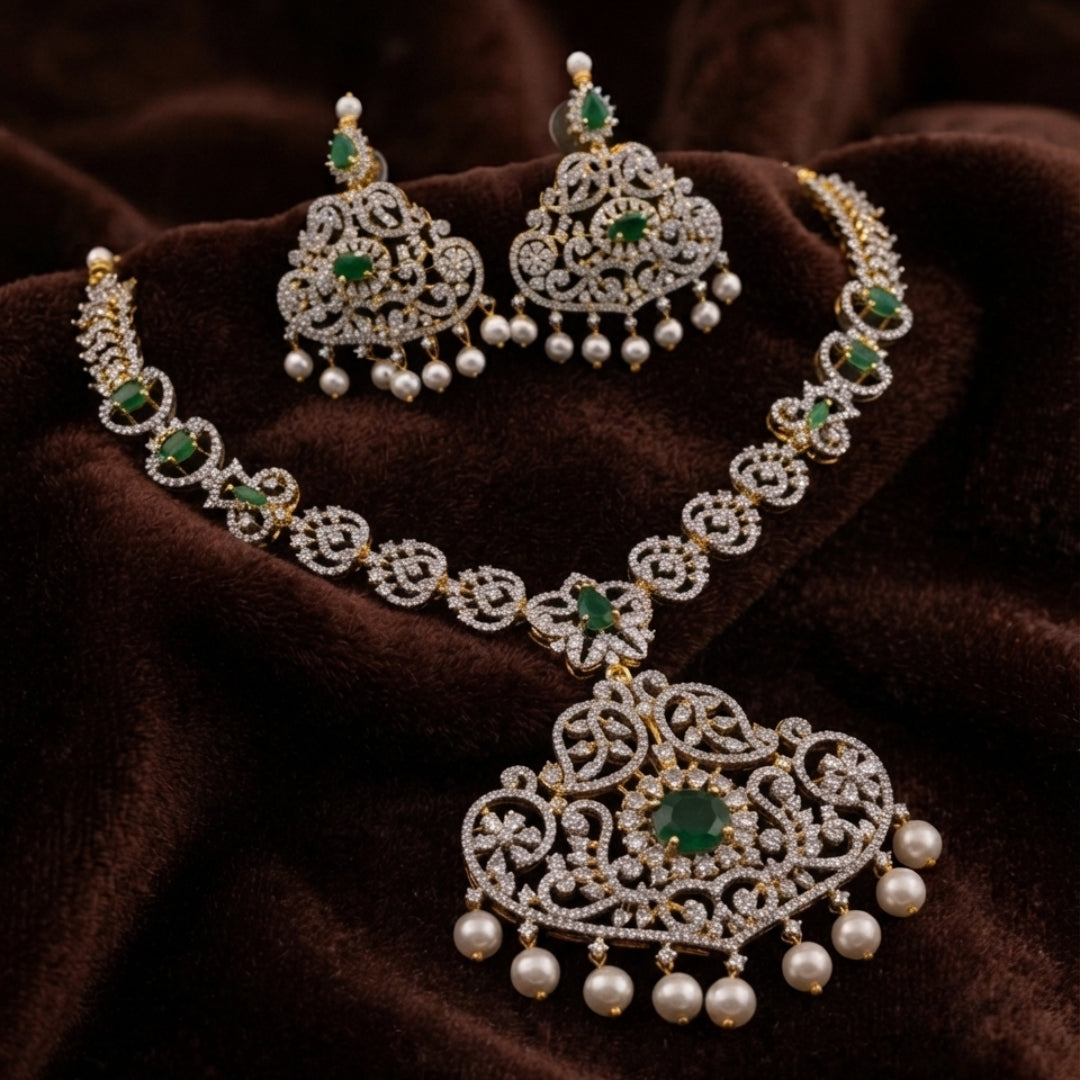 Emerald & AD Necklace Set