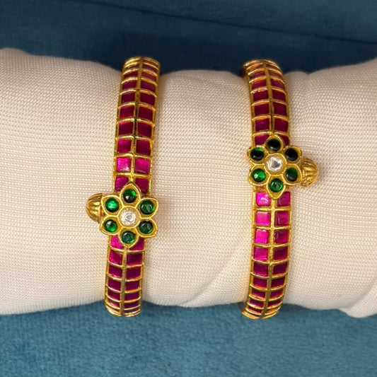 Jadau Kundan Checkered Floral Bangles