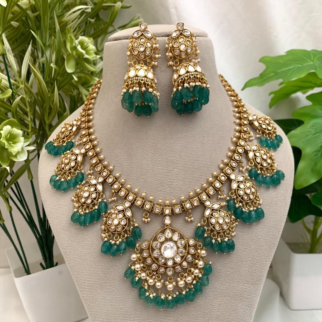 Emerald Bead Guttapusalu Haaram