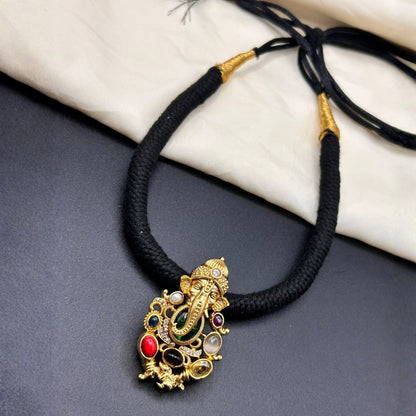 Pendent Set