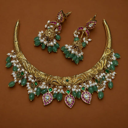 Hasli Jadau Choker Set