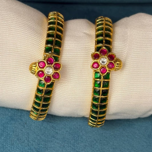Jadau Kundan Checkered Floral Bangles