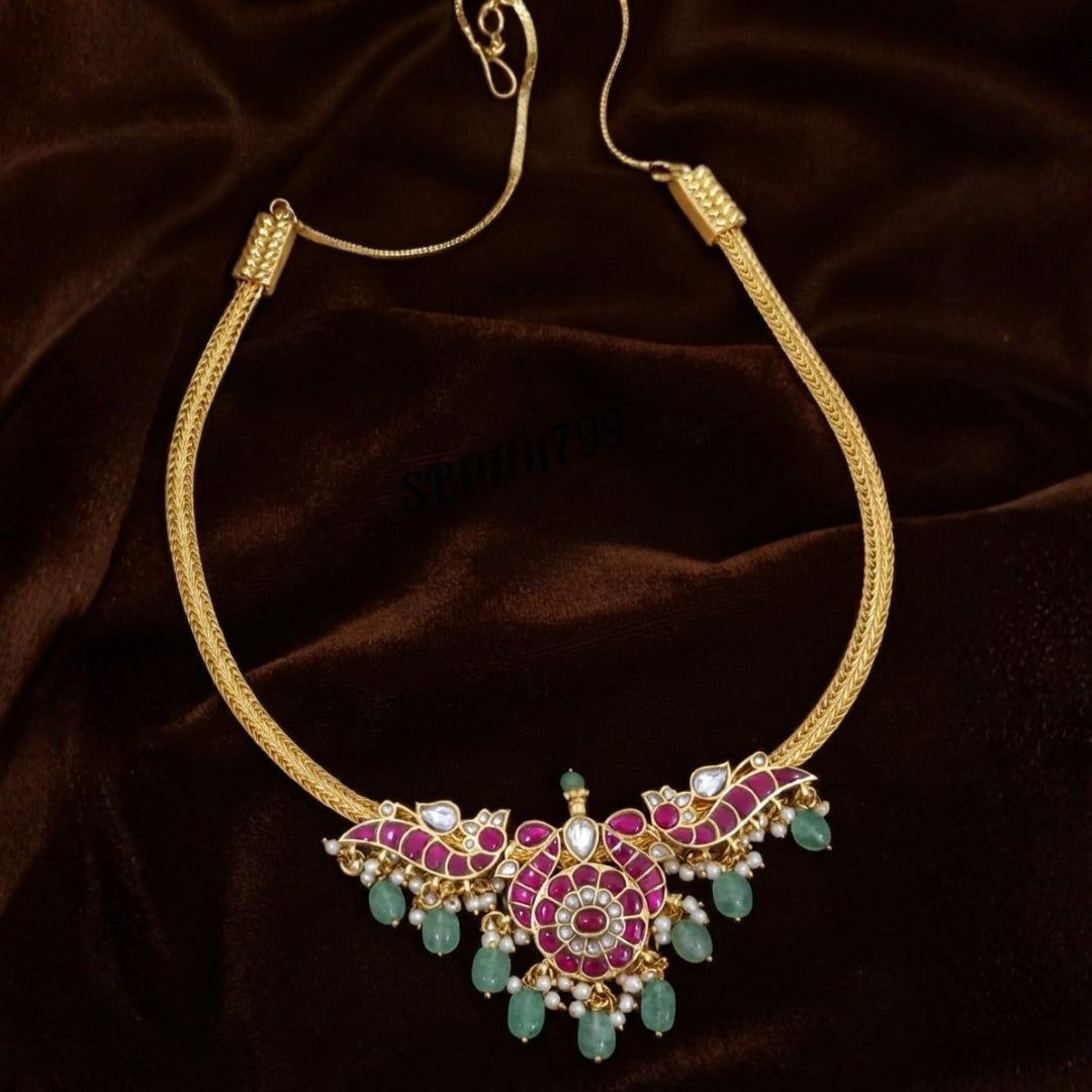 Jadau Kundan Set